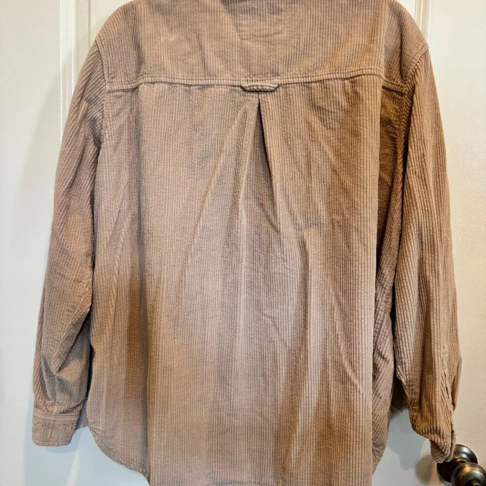 American Eagle Corduroy Button-Up Shacket – Taupe – Women’s XL - Picture 2 of 3